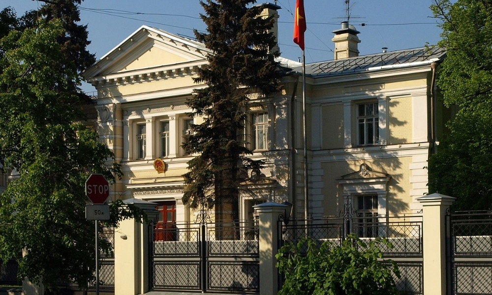 Danh sách đại sứ quán Việt Nam tại nước ngoài: Thông tin cần biết cho người đi công tác, du học và du lịch