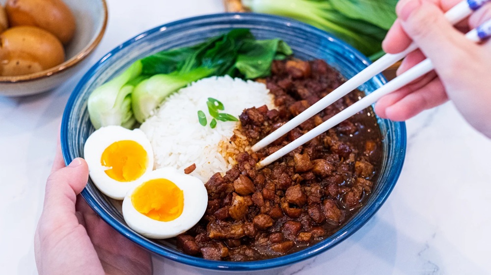 Cơm Thịt Kho Tàu