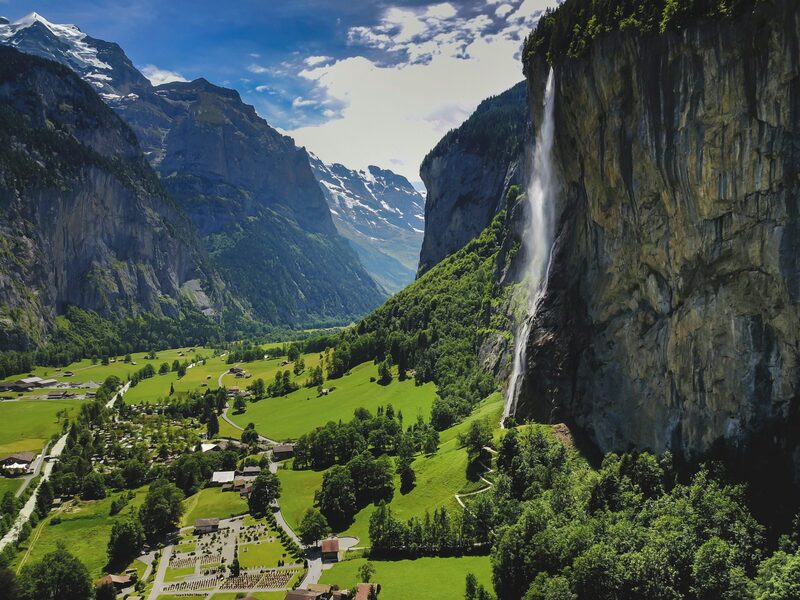 làng Lauterbrunnen top địa điểm check-in du lịch Thuỵ Sĩ