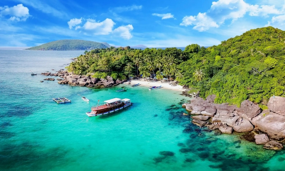 Bãi Sao du lịch phú quốc mùa hè