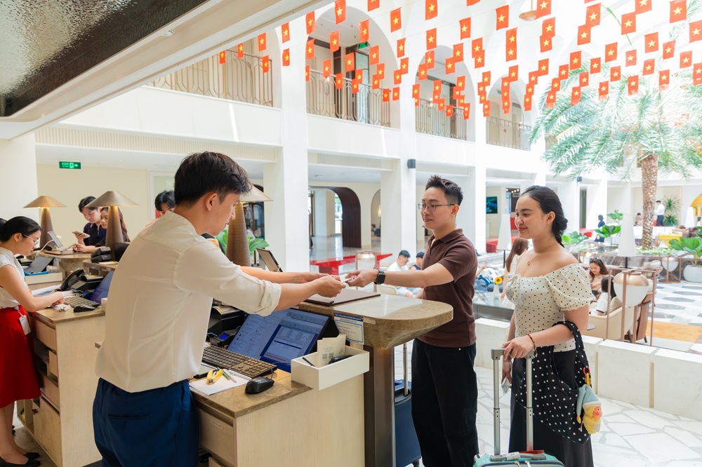 Trải nghiệm làm thủ tục bay tại khách sạn