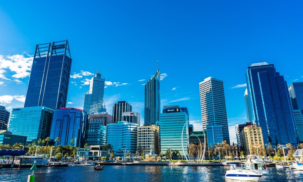 Vì sao vé máy bay Australia tháng 10 được nhiều người săn tìm?