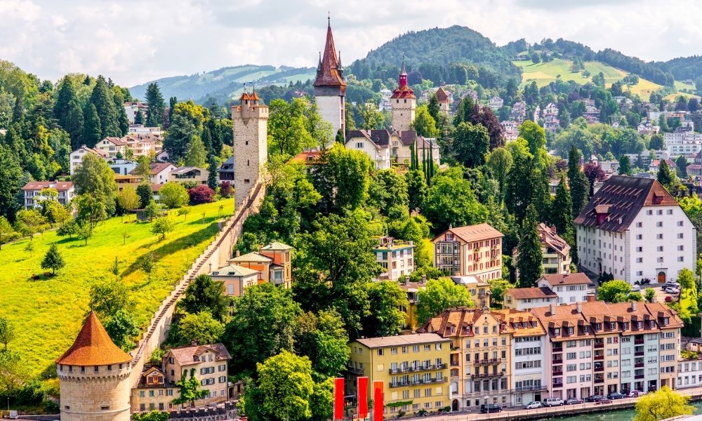 Lucerne – Thành phố cổ kính bên hồ