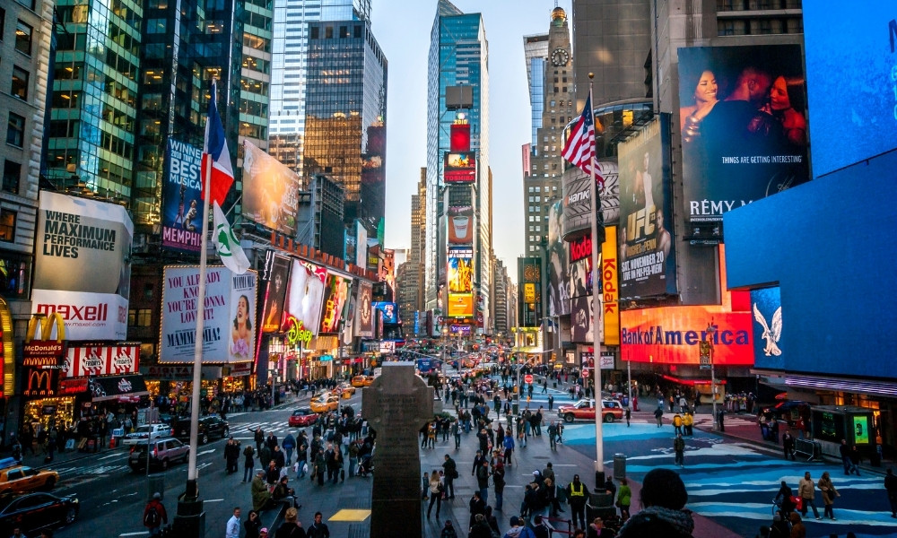 Quảng trường Thời đại – Times Square rực rỡ ánh đèn