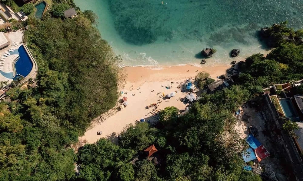 Padang Padang Beach top bãi biển indonesia