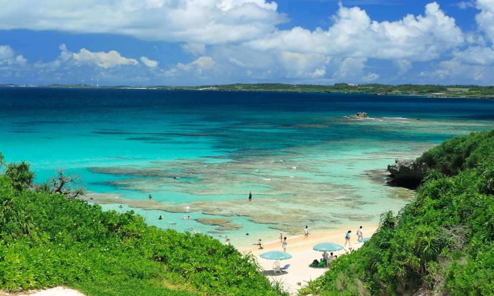 Sunayama Beach top bãi biển đẹp ở nhật bản