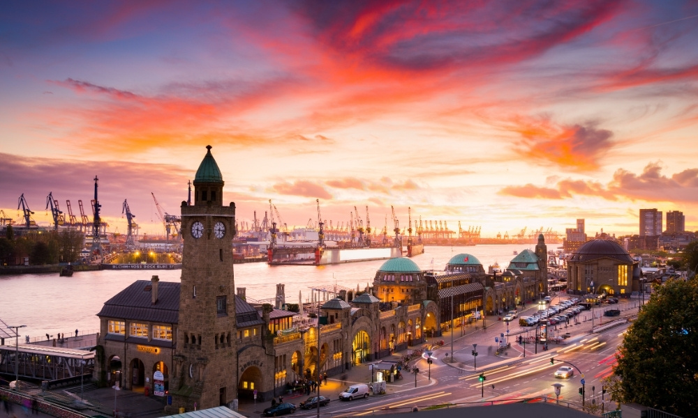 Vì sao nên du lịch Hamburg mùa hè?