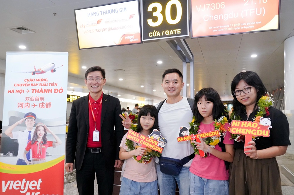 Tại sao nên bay với Vietjet?