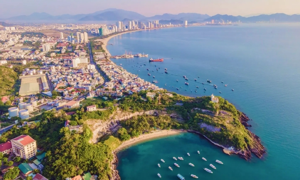 Tour vịnh Nha Trang du lịch nha trang tháng 8