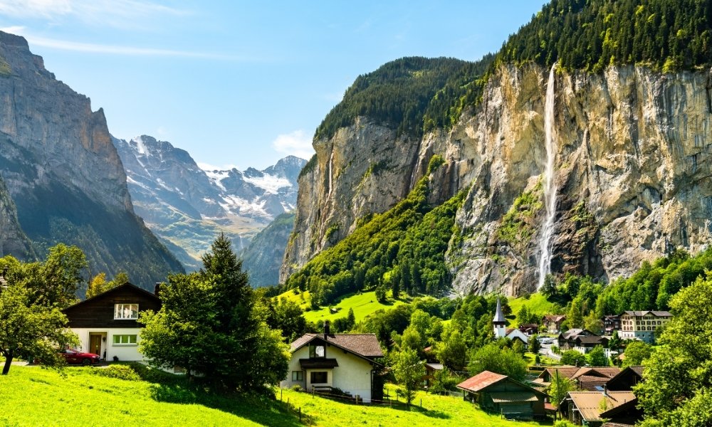 Thác Staubbach cảnh đẹp Lauterbrunnen