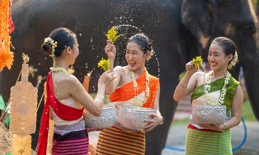 Vì sao nên tham dự lễ hội tại Thái Lan?