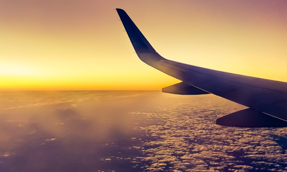 Cần chuẩn bị gì cho những chuyến bay đêm?