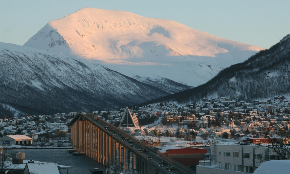 Vé máy bay đi Tromso