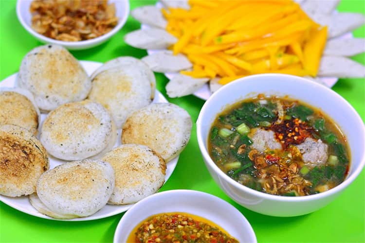 bánh căn đà lạt